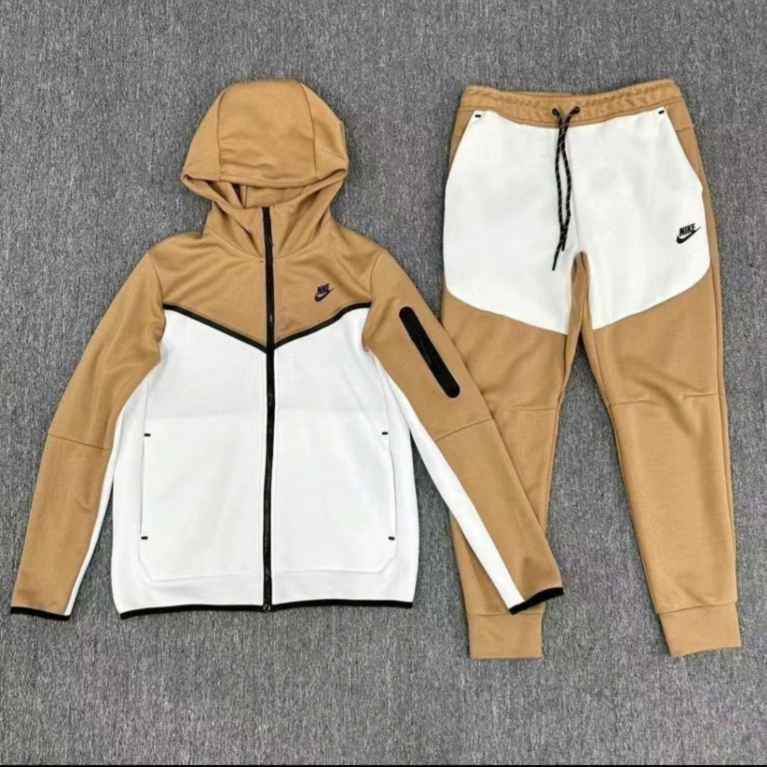 Nike tech fleece