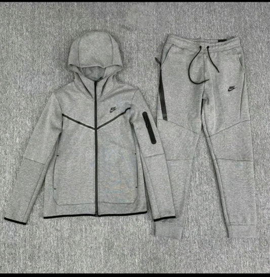 Nike tech fleece